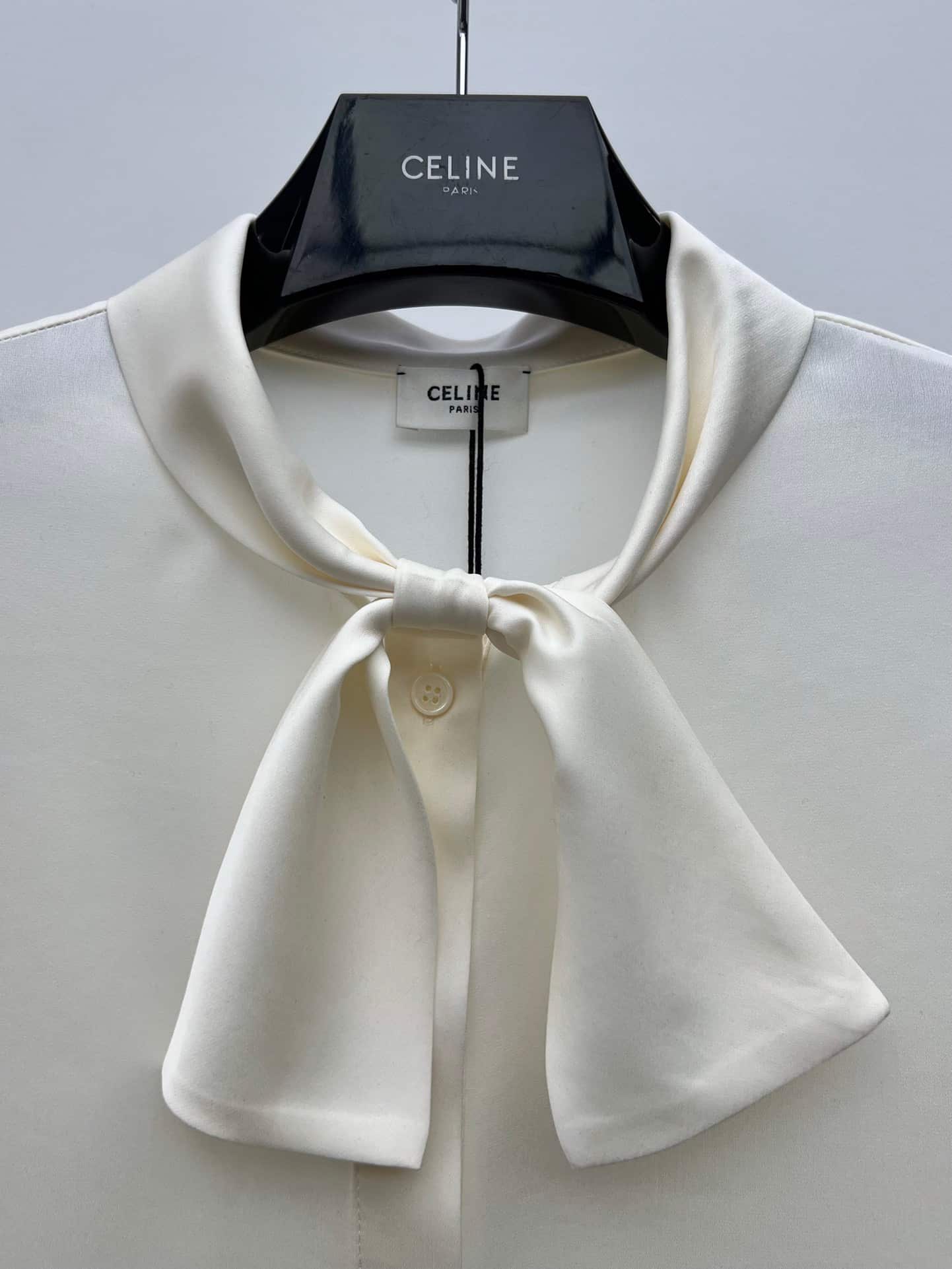 Celine: куртка, белый цвет