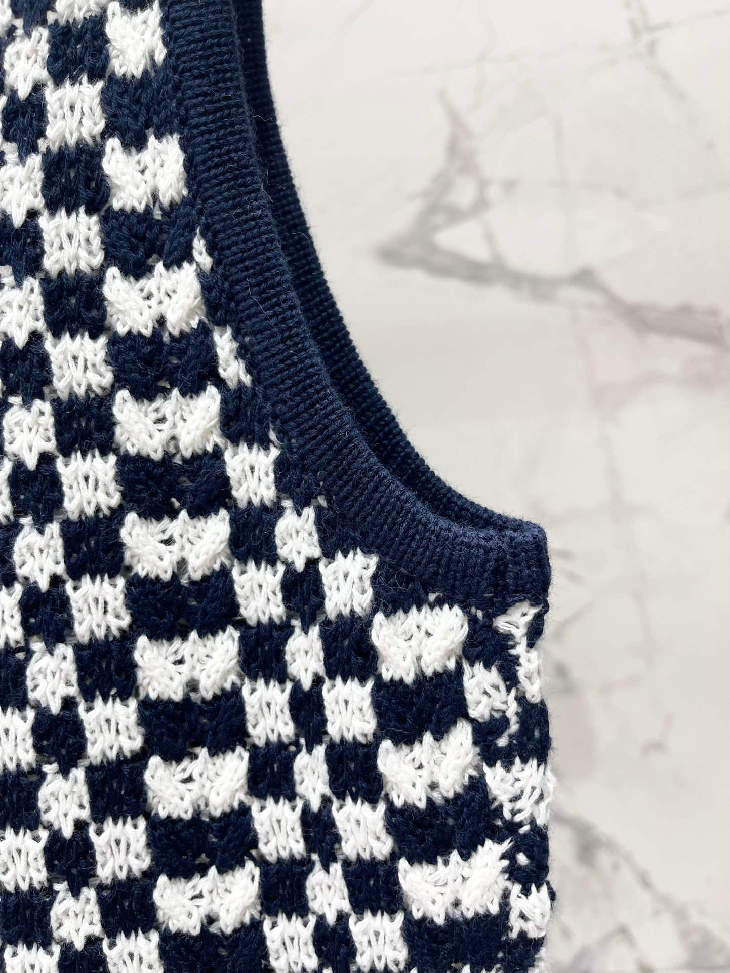 Celine: Top sans manches, broderie, imprimé, coton