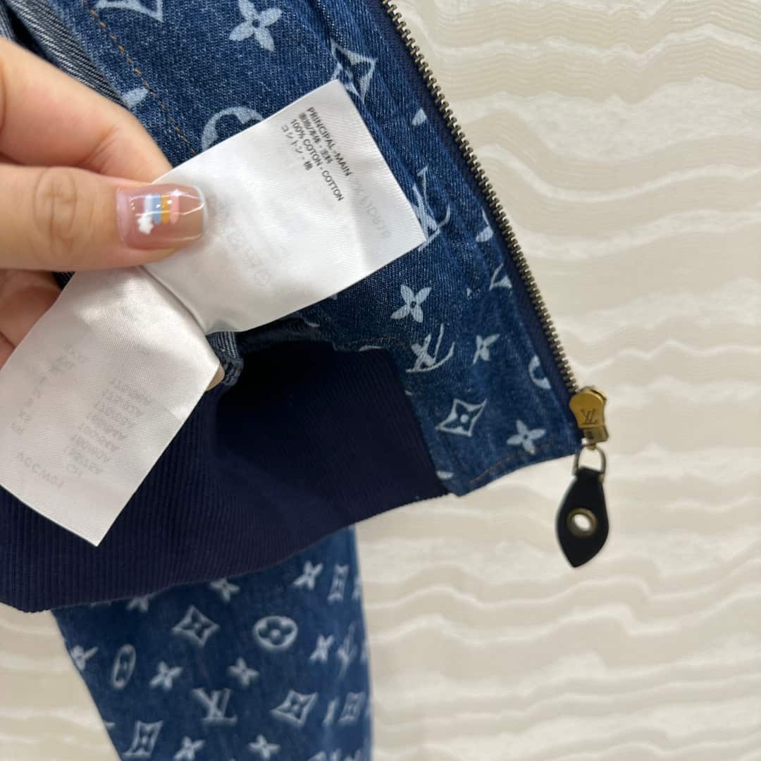 Louis Vuitton: Veste, monogramme, maille côtelée, pièces métalliques, coton, denim