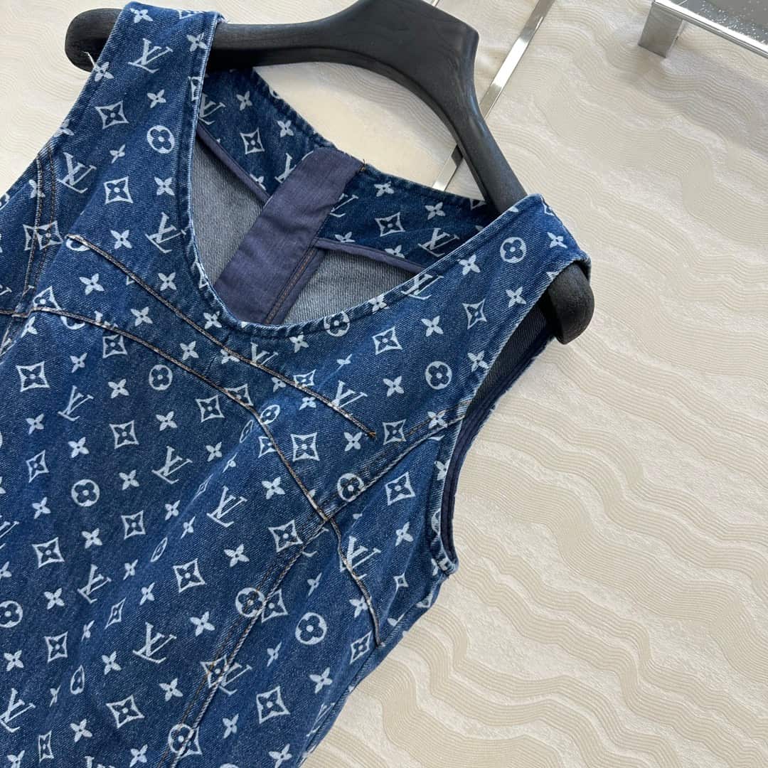 Louis Vuitton: 无袖上衣, 字母印花, 金属配件, 棉质, 牛仔布