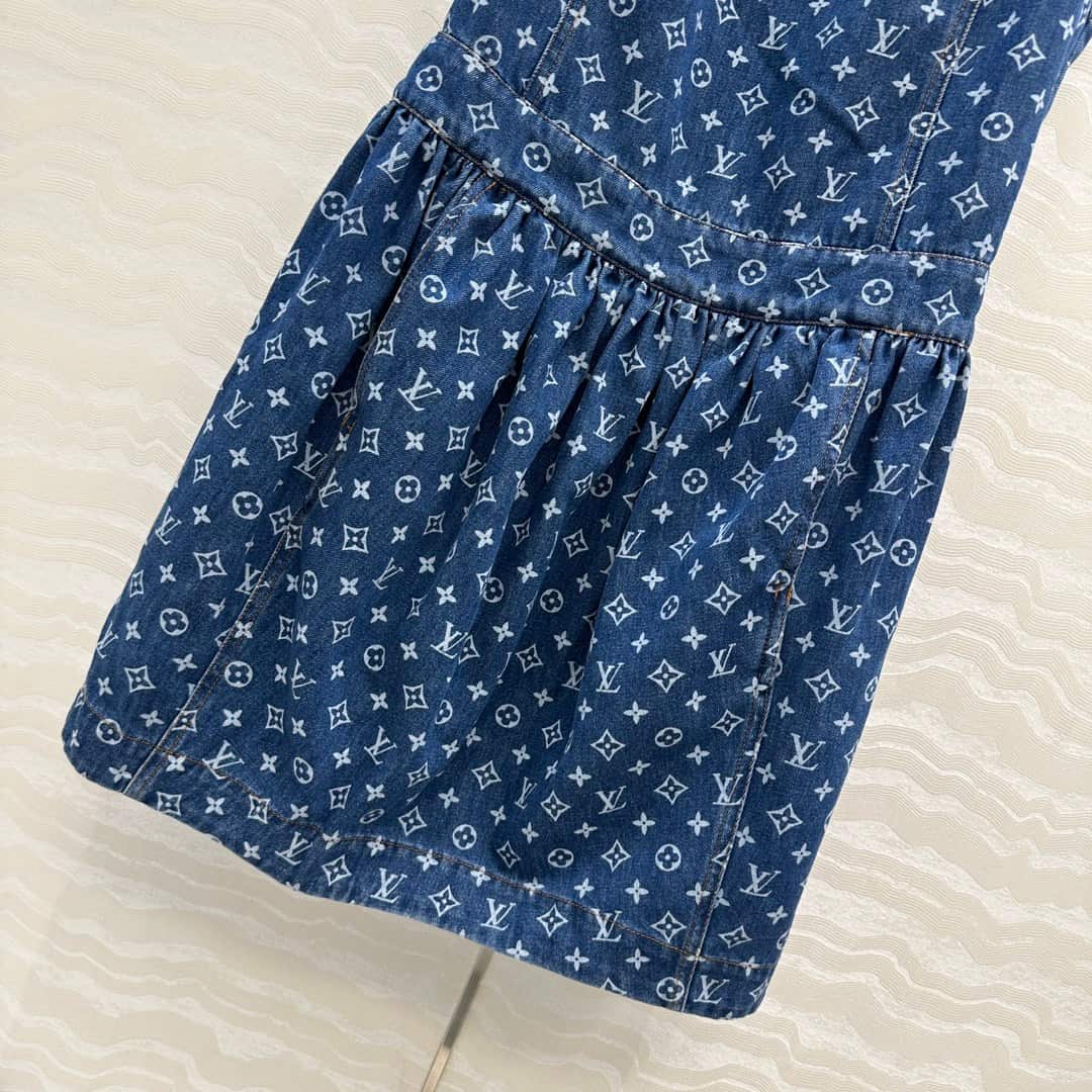 Louis Vuitton: 无袖上衣, 字母印花, 金属配件, 棉质, 牛仔布