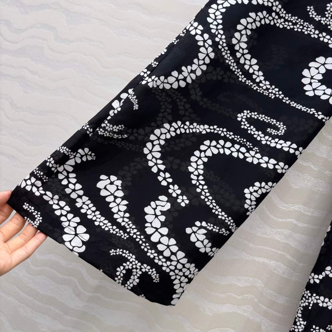 Chanel: 半身裙, 黑色, 印花, 珍珠装饰