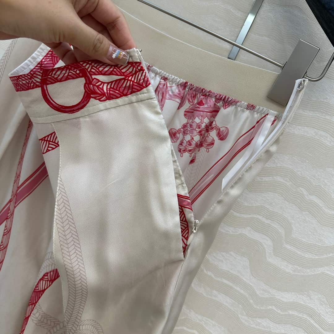 Hermes: Skirt, print