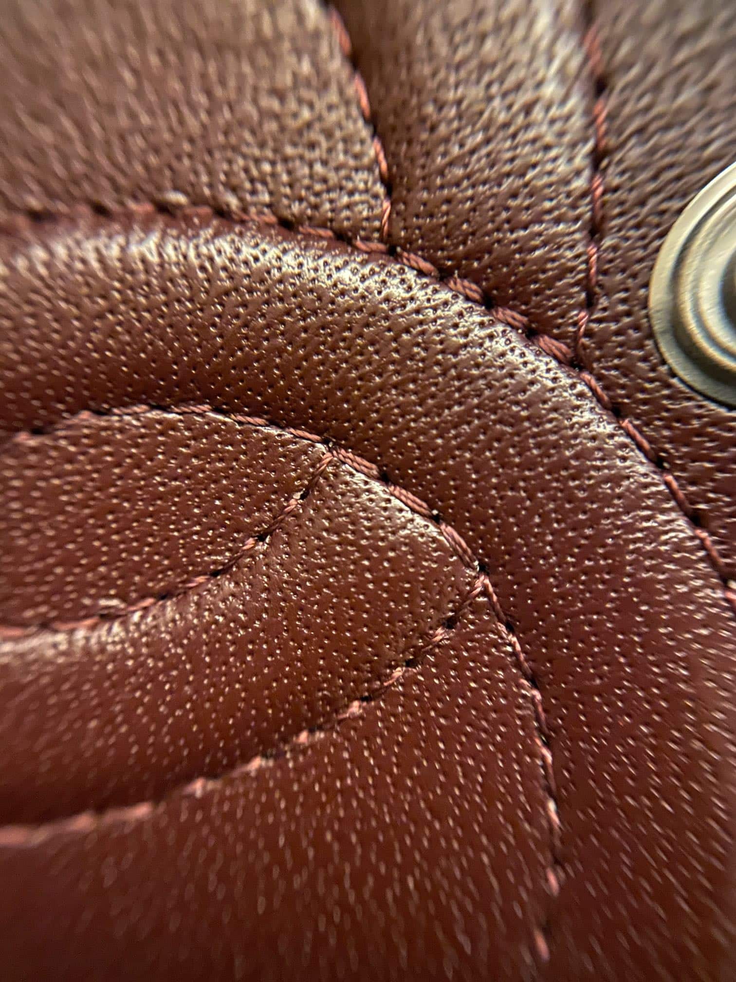 Chanel : sac Classic Flap 25