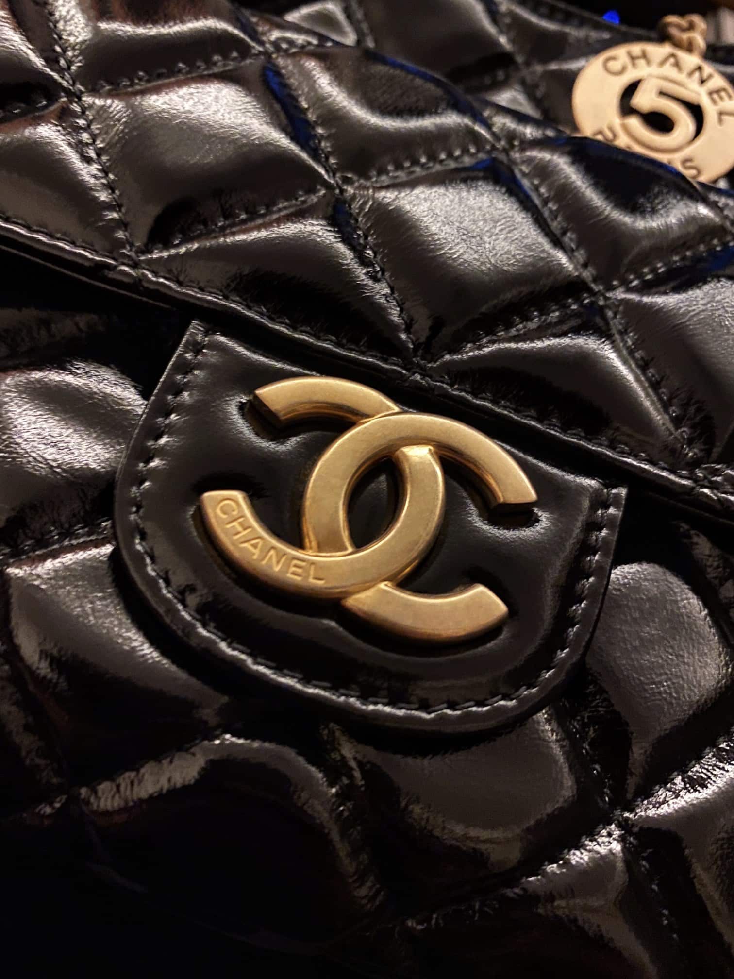Chanel: сумка, средняя, чёрная