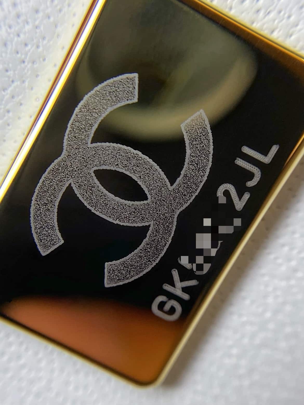Chanel: сумка Classic Flap 25, белая, золотистая фурнитура, зернистая кожа