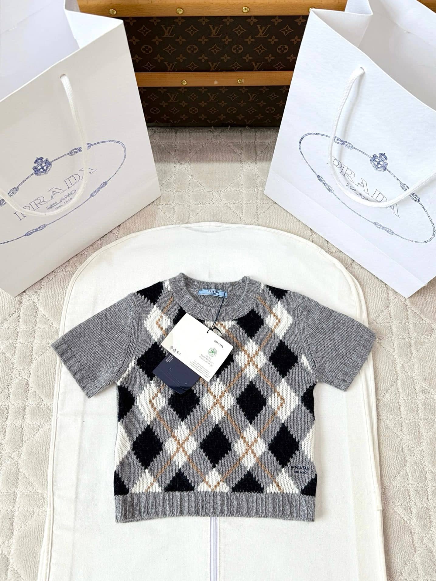 Prada: T-shirt, check pattern, cashmere
