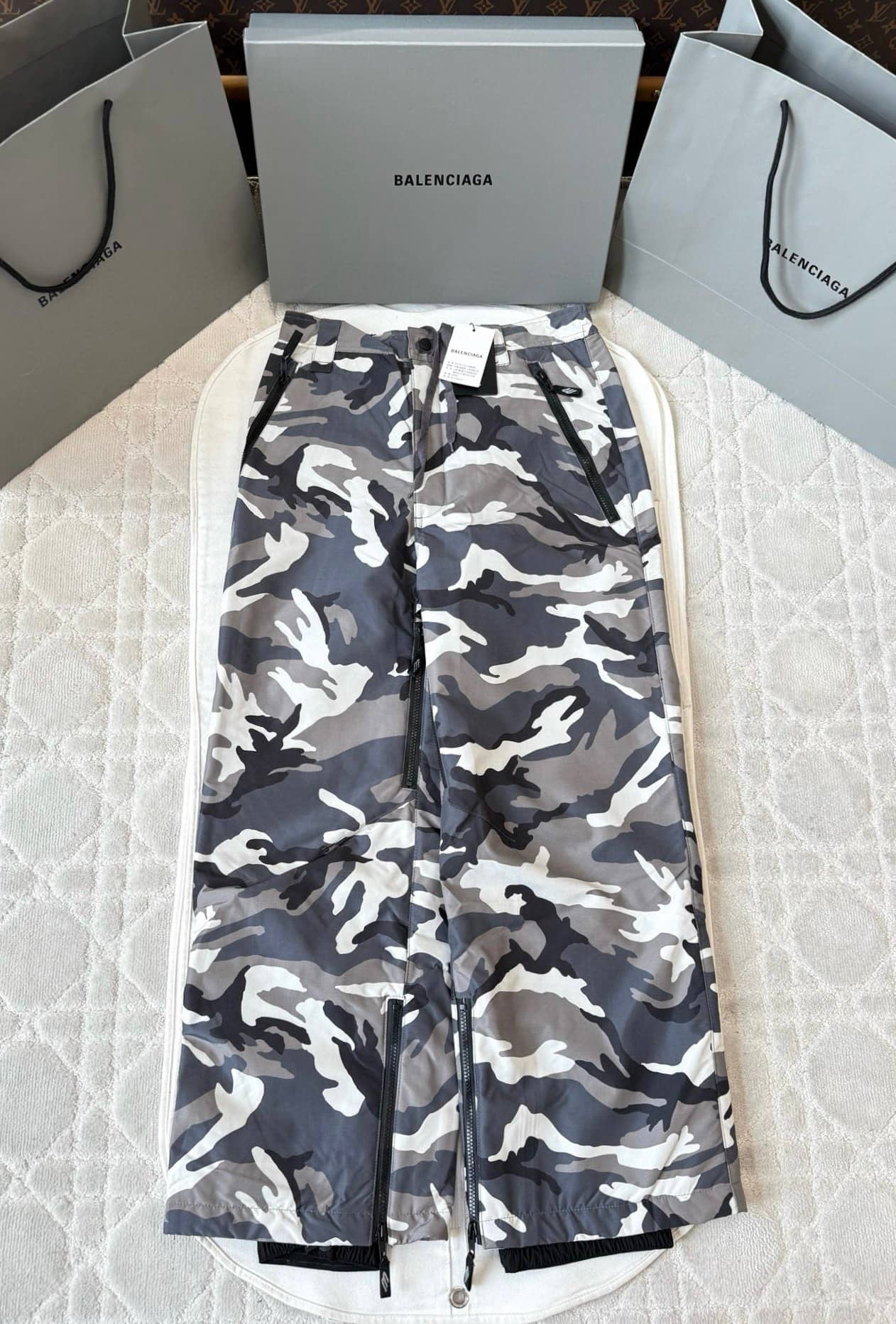 Balenciaga: Trousers, cotton