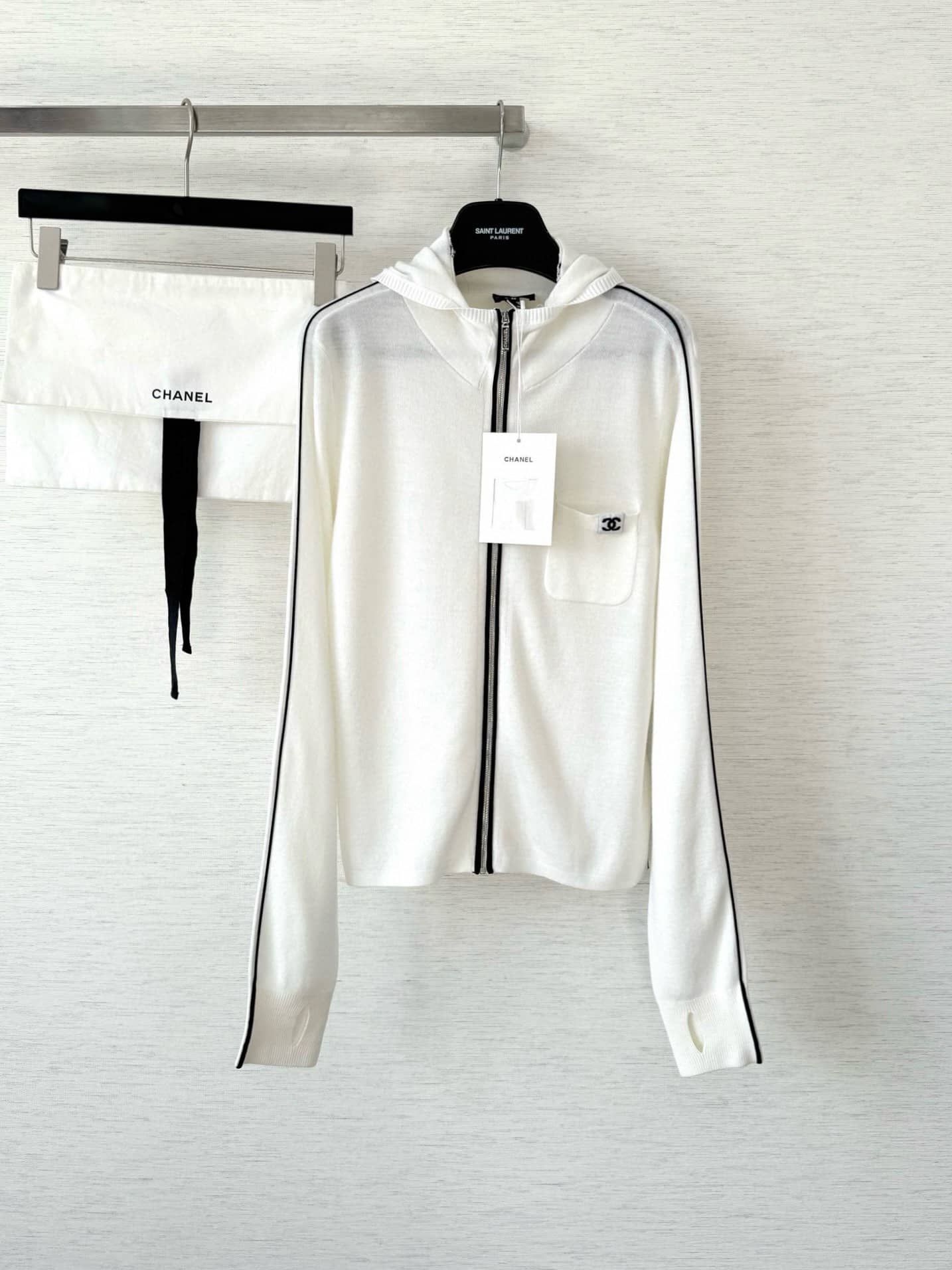 Chanel: Jacket, contrast panels, zip fastening
