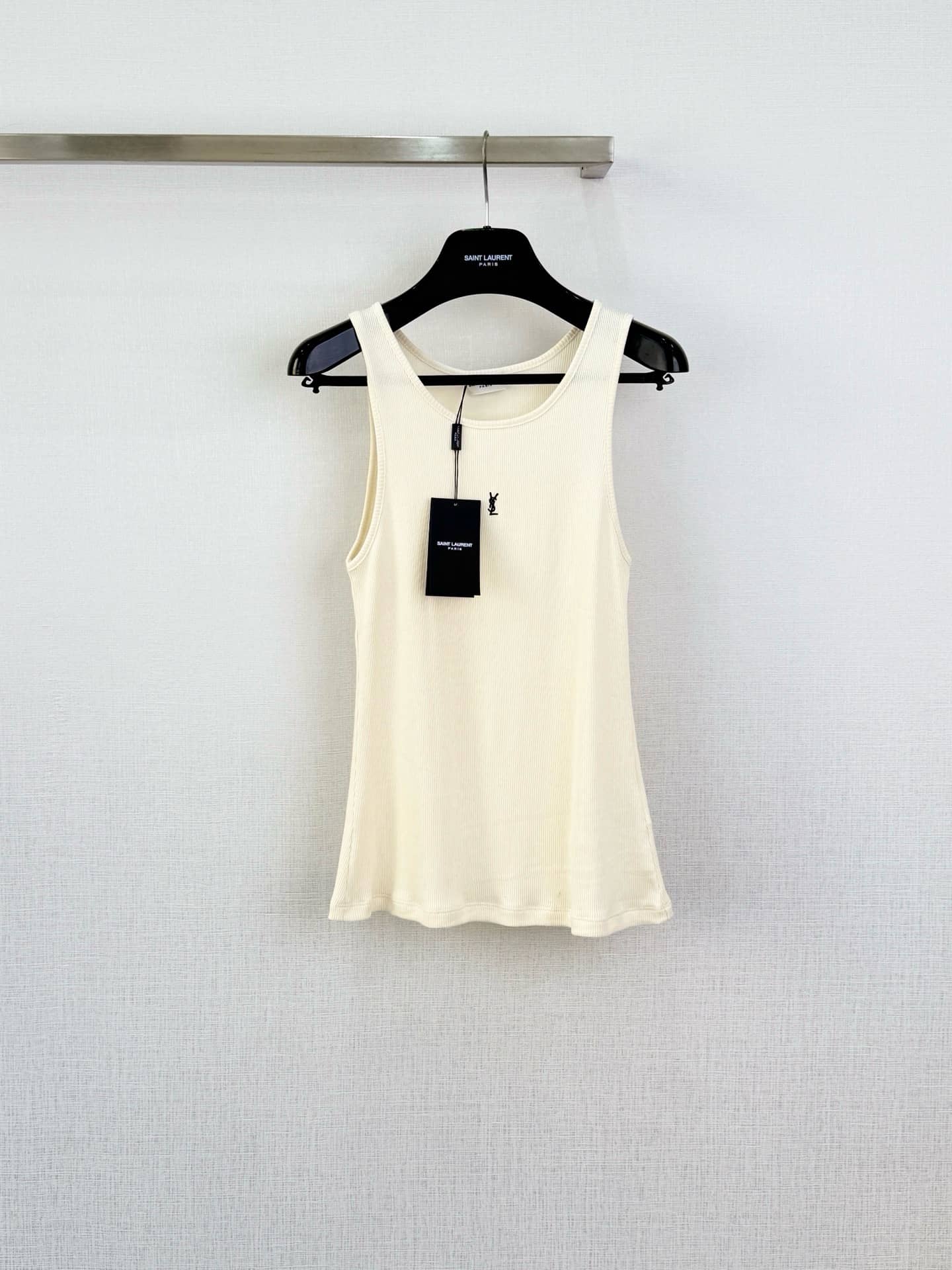 Saint Laurent: Sleeveless top, embroidery, logo