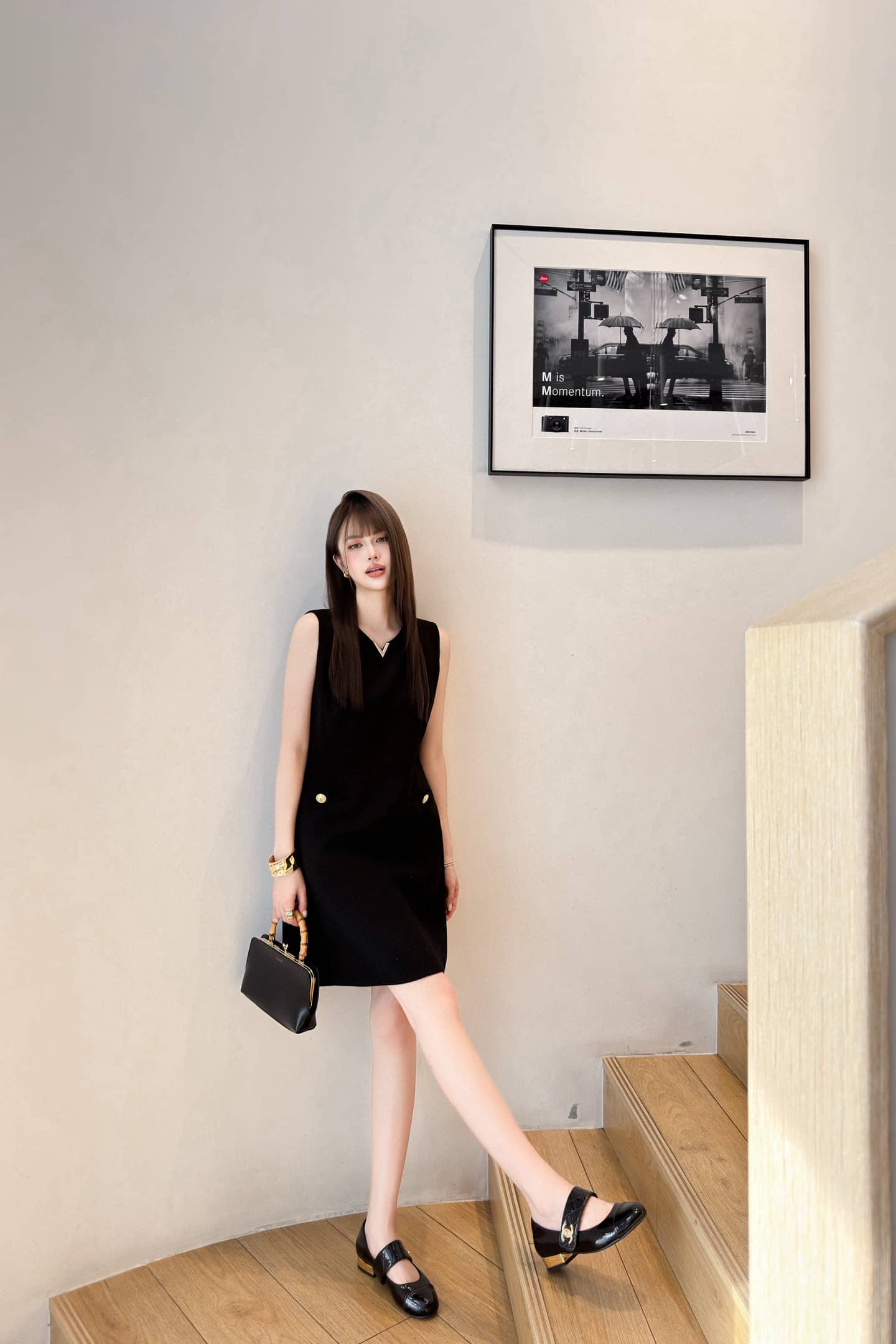 Louis Vuitton: Sleeveless top, zip fastening