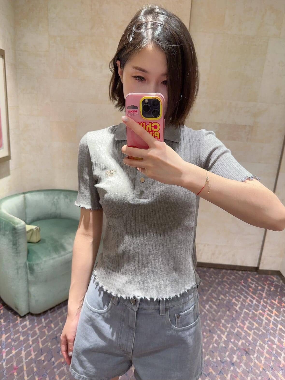 Fendi: куртка, вышивка