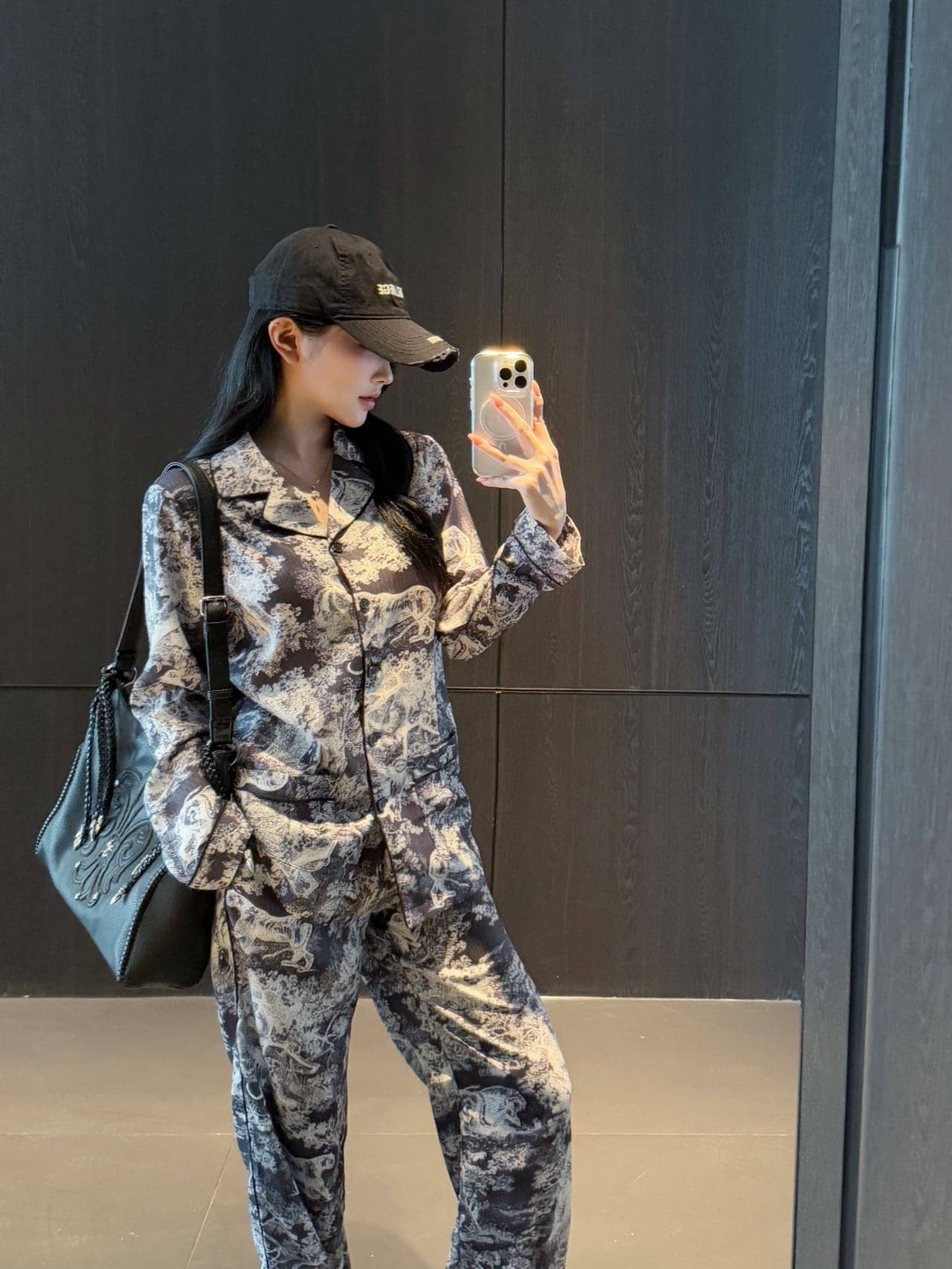 Dior: Trousers, print, spring/summer 2025