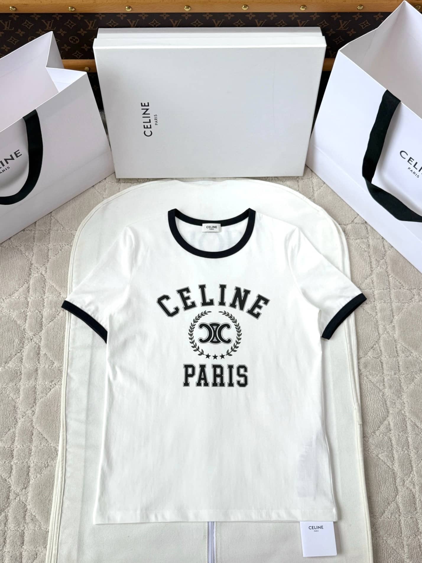 Celine: T-shirt, print, spring/summer 2025