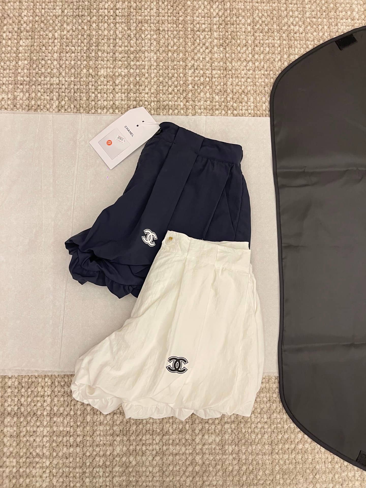Chanel: T-shirt, print