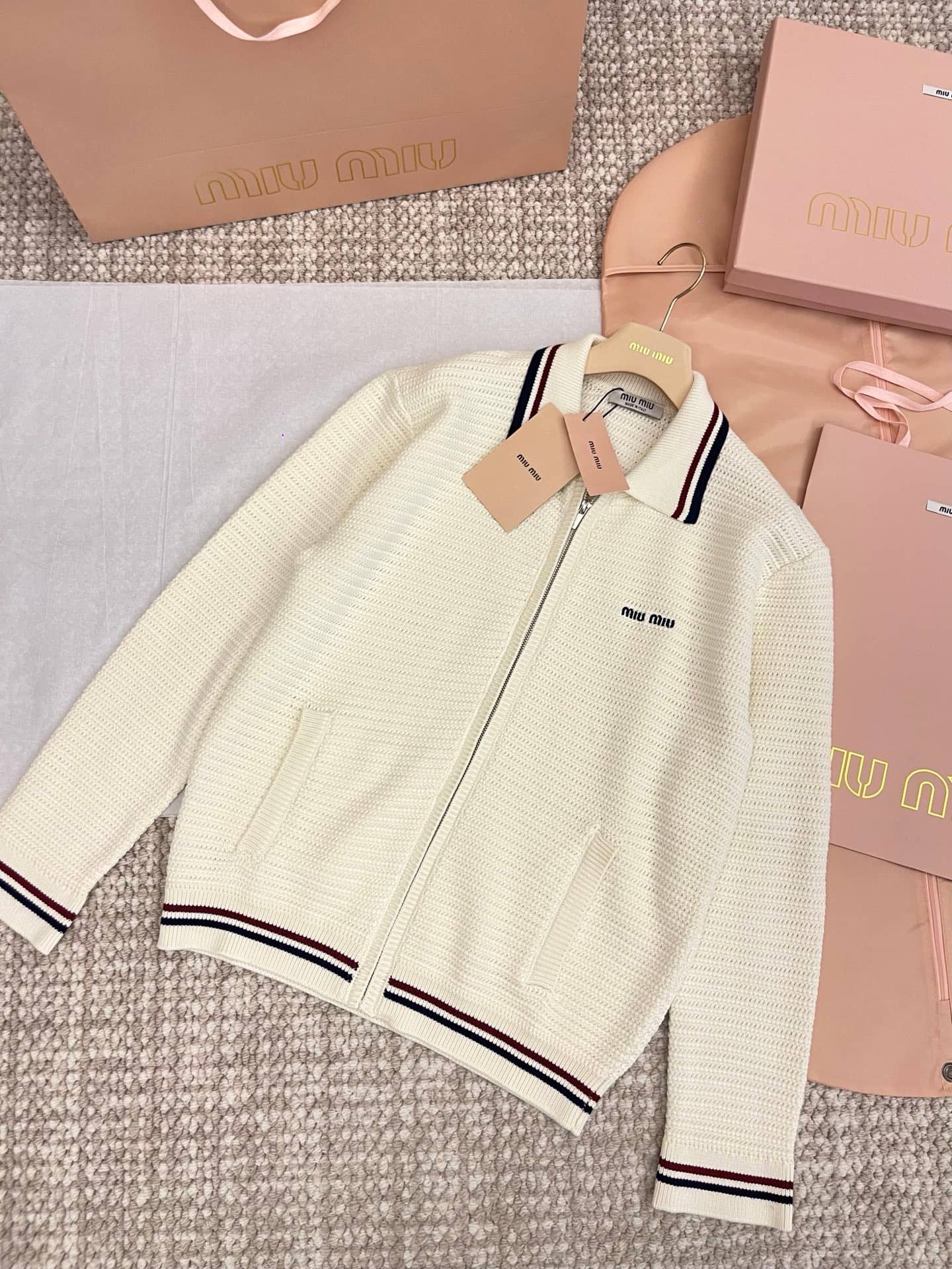 Miu Miu: Cardigan, jacquard, contrast panels, spring/summer 2025