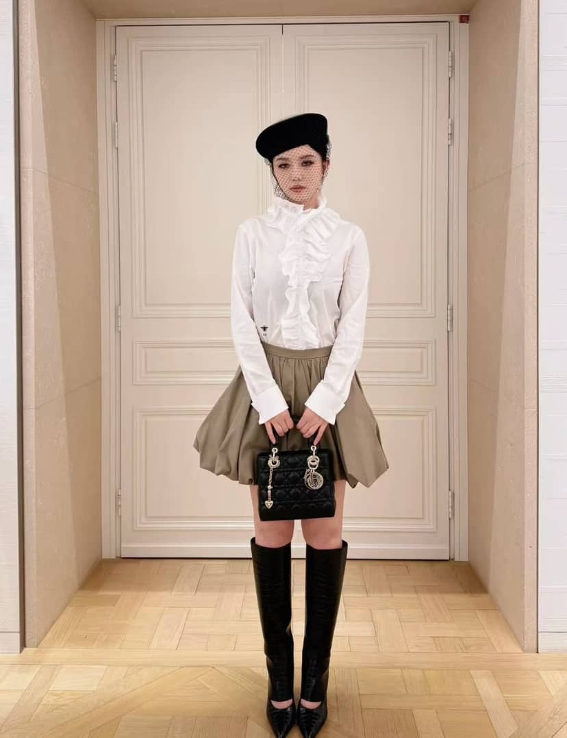 Dior: Skirt, coffee brown