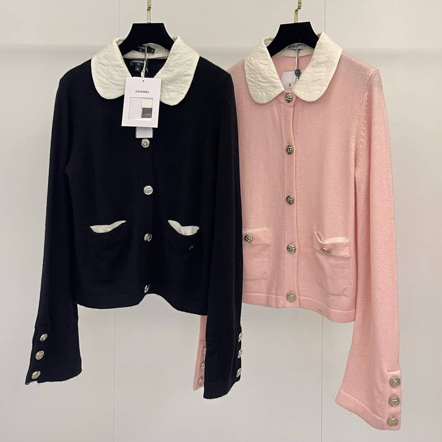 Chanel: Cardigan, pink, contrast panels, pockets, metal hardware, cashmere