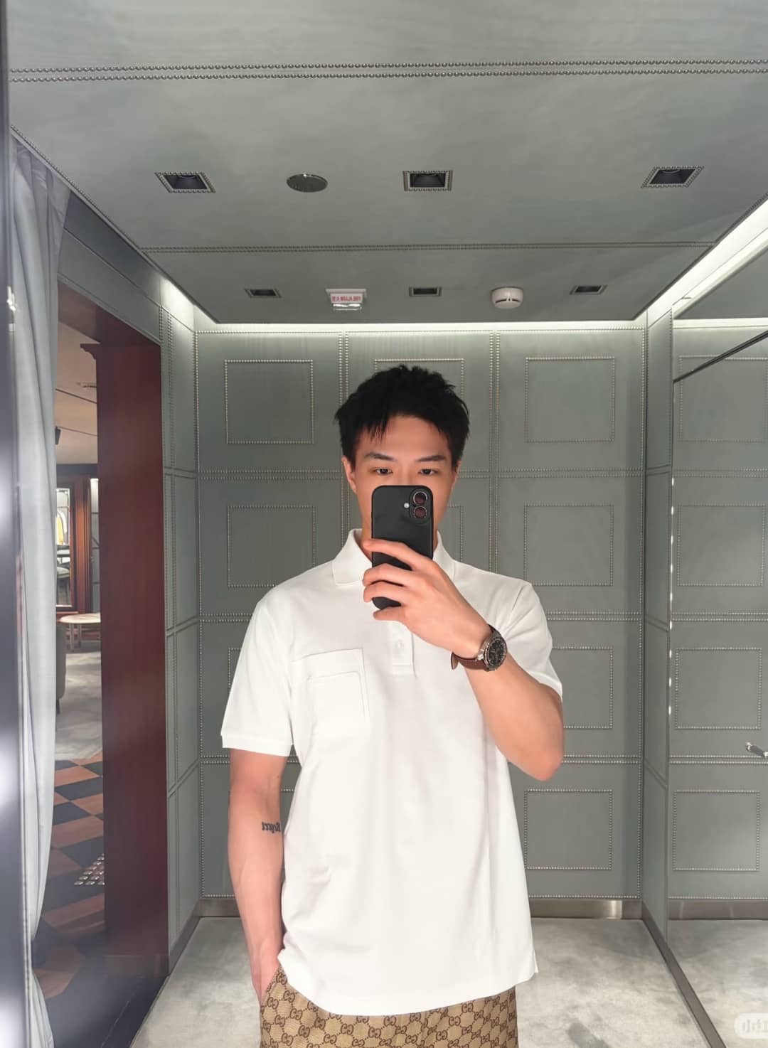 Gucci: Polo shirt, embroidery, logo, pockets