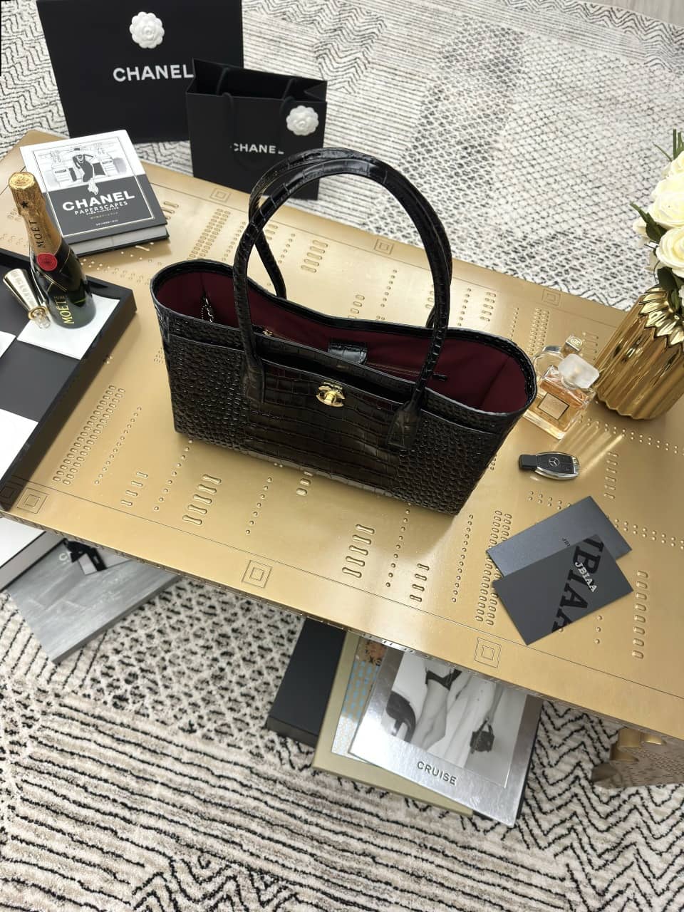 Chanel: tote bag, crocodile effect, 20 × 39 × 13 cm
