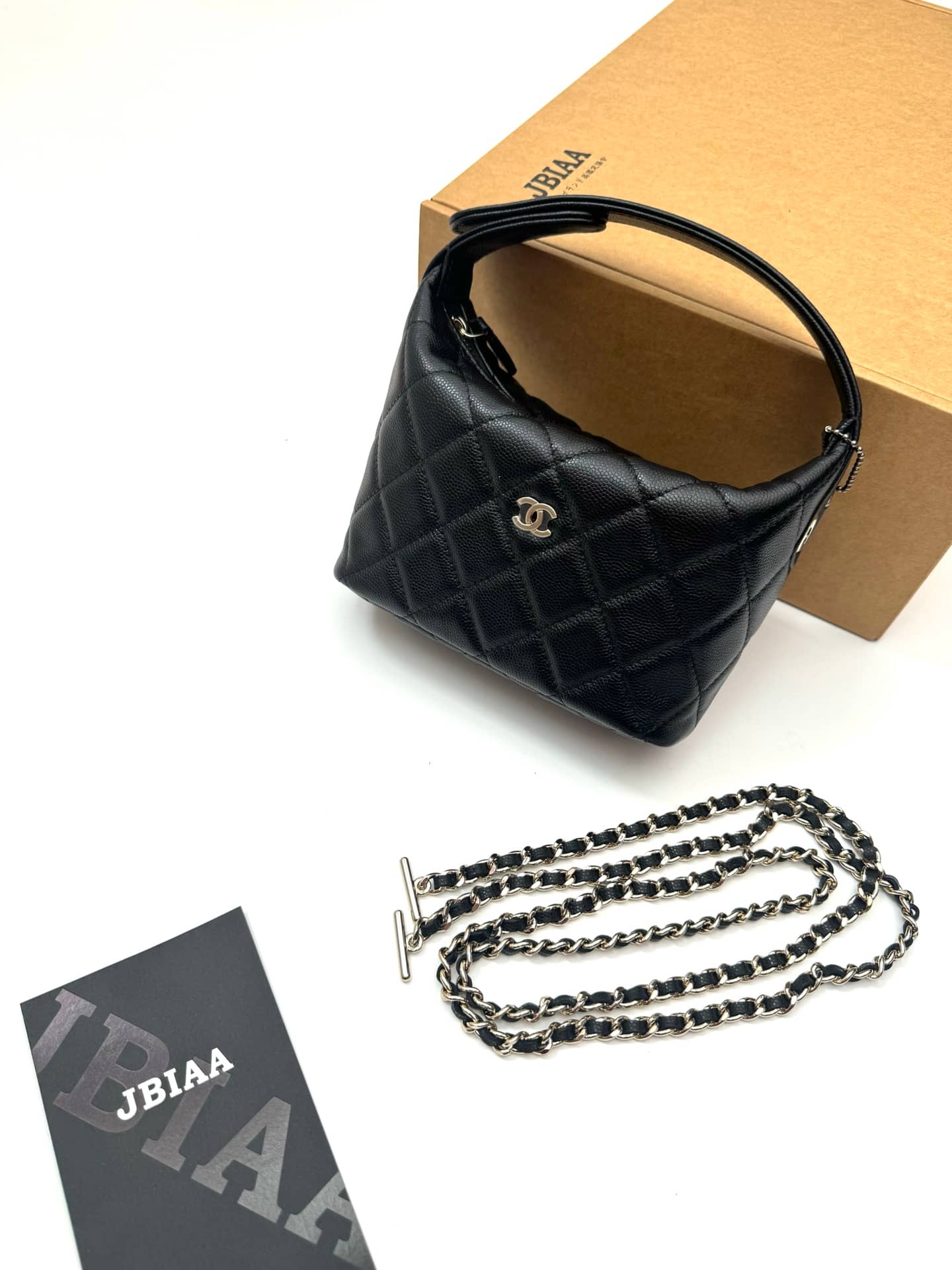 Chanel: vanity case